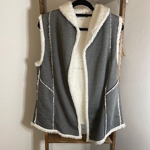 P.J. Salvage Sherpa Vest / M